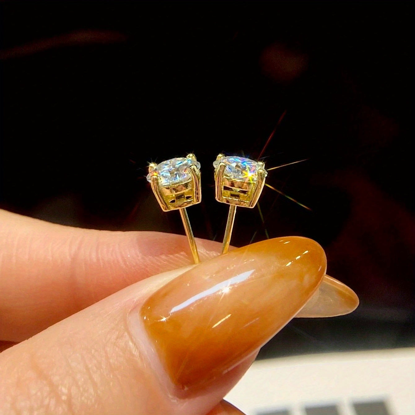 Women's Elegant 925 Silver Moissanite Stud Earrings, Daily Wear